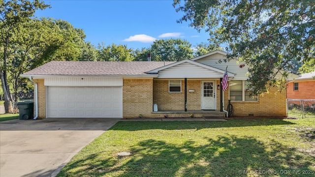 208 N Chambers Trail, Claremore, OK 74017