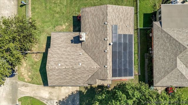 208 N Chambers Trail, Claremore, OK 74017