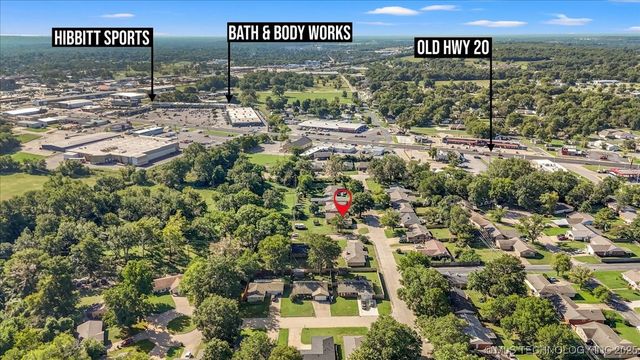 208 N Chambers Trail, Claremore, OK 74017