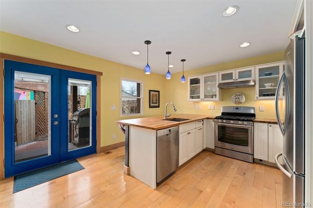 3313 Curtis Street, Denver, CO 80205