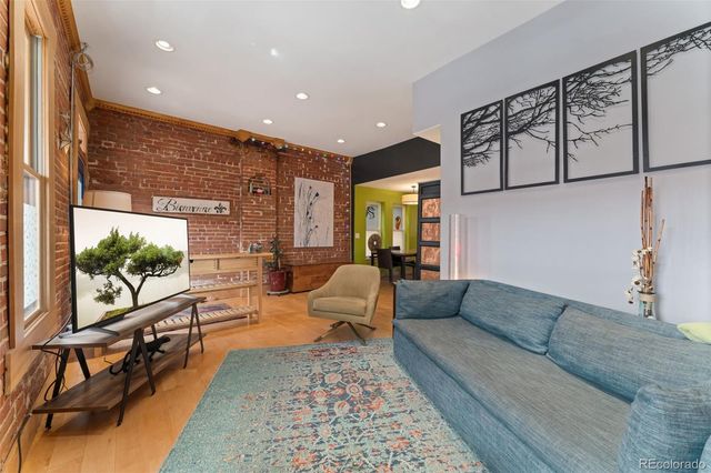 3313 Curtis Street, Denver, CO 80205