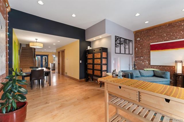 3313 Curtis Street, Denver, CO 80205