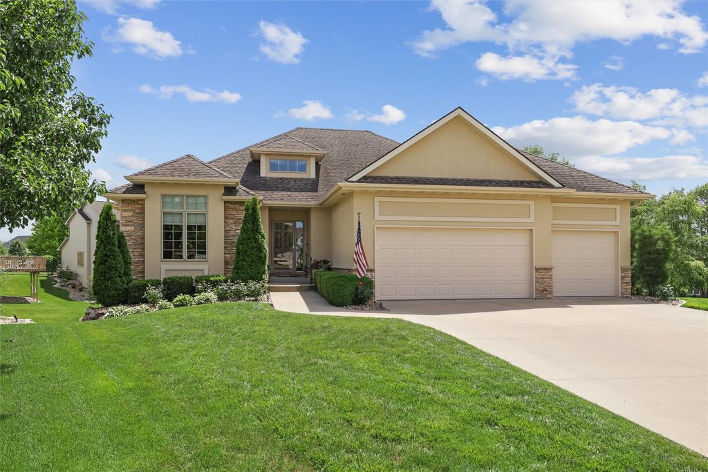 4400 161st Street, Urbandale, IA 50323
