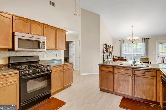 2640 Snowcrest Place, Bethlehem, GA 30620