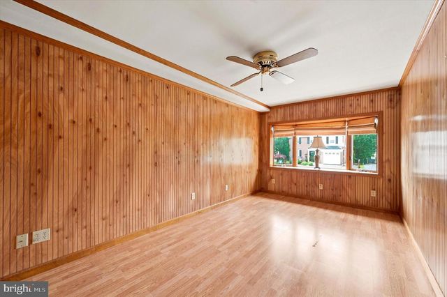 141 FLINTLOCK RD, Drexel Hill, PA 19026