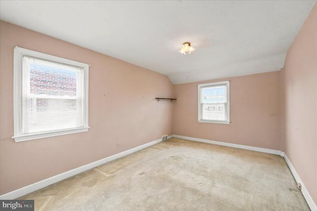 141 FLINTLOCK RD, Drexel Hill, PA 19026
