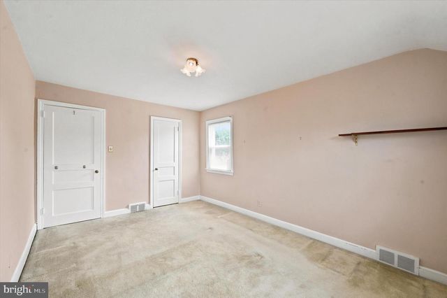 141 FLINTLOCK RD, Drexel Hill, PA 19026