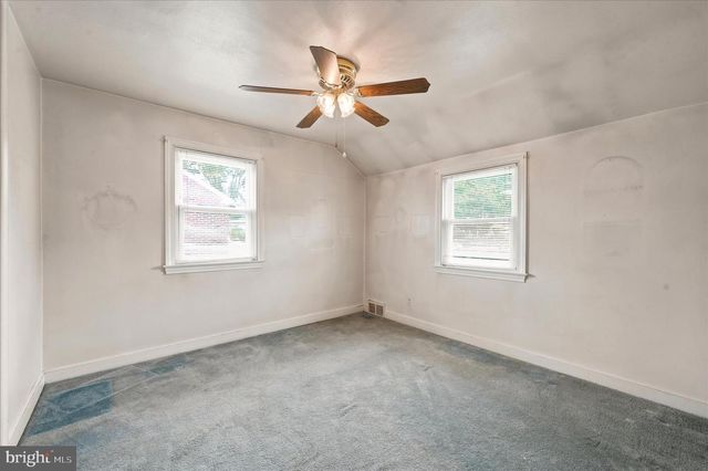 141 FLINTLOCK RD, Drexel Hill, PA 19026