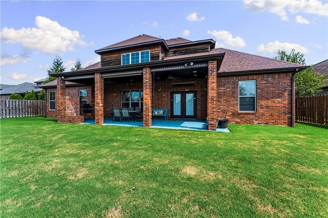 4602 W Warbal Trail, Rogers, AR 72758