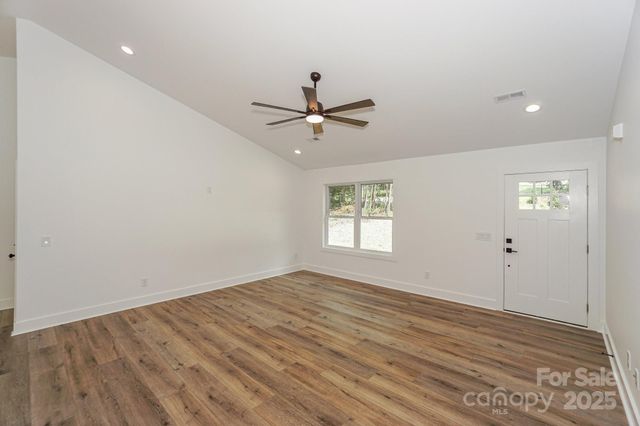 110 S Yadkin River Road, Statesville, NC 28625