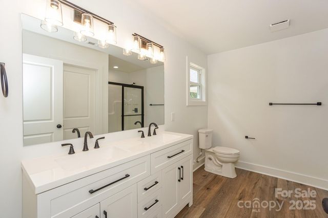 110 S Yadkin River Road, Statesville, NC 28625