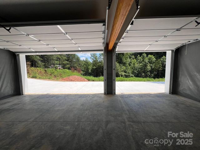 110 S Yadkin River Road, Statesville, NC 28625
