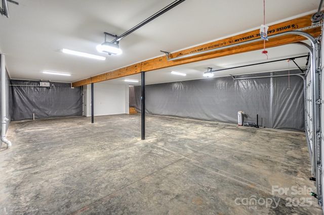 110 S Yadkin River Road, Statesville, NC 28625