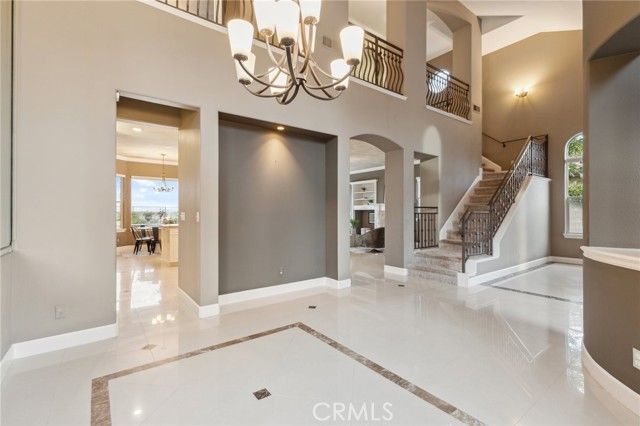 4918 W Bluff, Fresno, CA 93722