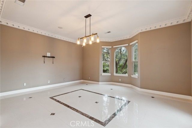 4918 W Bluff, Fresno, CA 93722