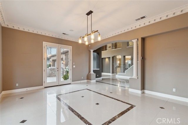 4918 W Bluff, Fresno, CA 93722