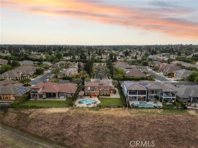 4918 W Bluff, Fresno, CA 93722