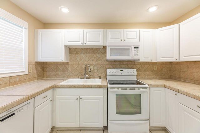 1658 Adair Road, Columbus, OH 43227