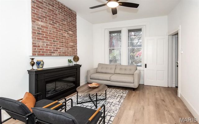 3547 Nebraska Avenue, St Louis, MO 63118