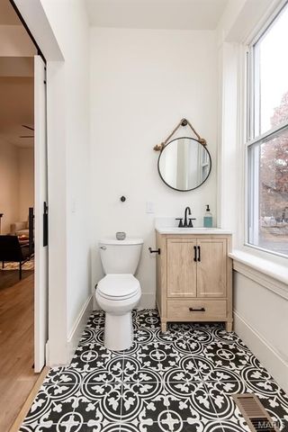 3547 Nebraska Avenue, St Louis, MO 63118