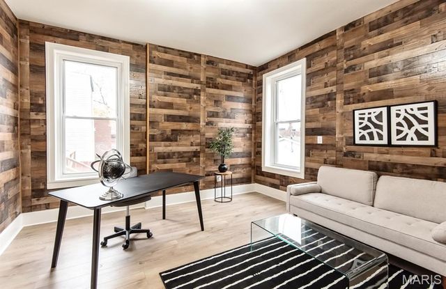 3547 Nebraska Avenue, St Louis, MO 63118