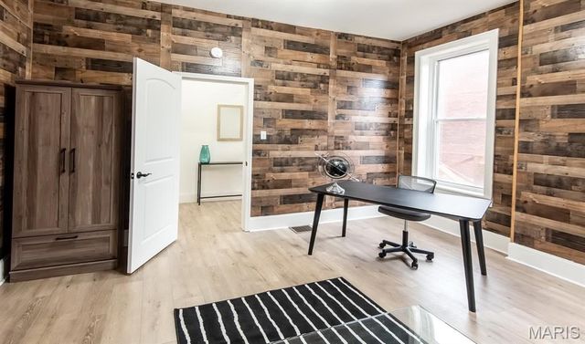 3547 Nebraska Avenue, St Louis, MO 63118