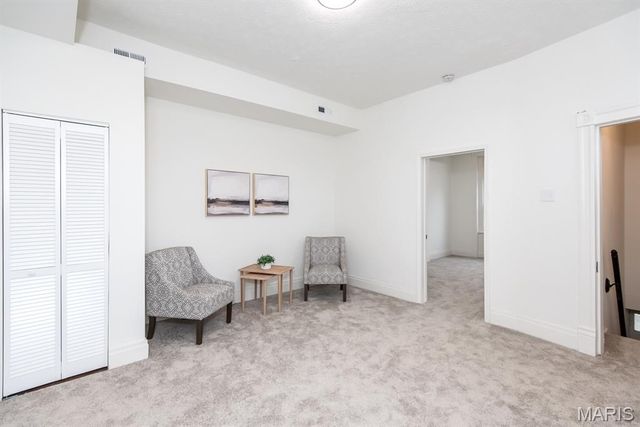 3547 Nebraska Avenue, St Louis, MO 63118