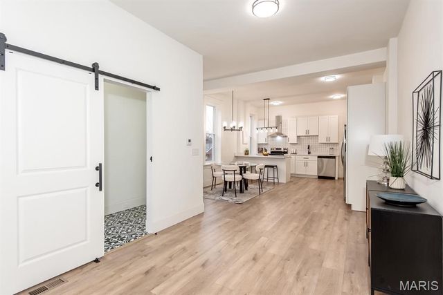 3547 Nebraska Avenue, St Louis, MO 63118