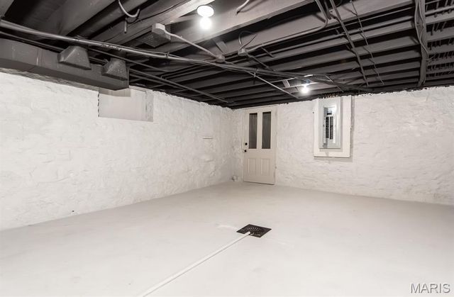 3547 Nebraska Avenue, St Louis, MO 63118