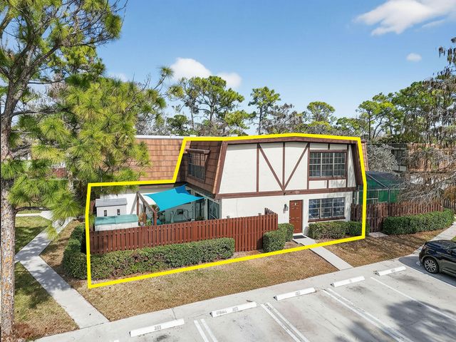 111 Weybridge Circle C, Royal Palm Beach, FL 33411