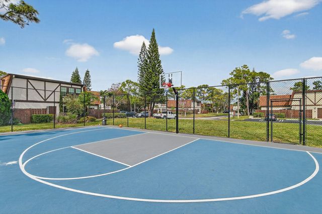 111 Weybridge Circle C, Royal Palm Beach, FL 33411