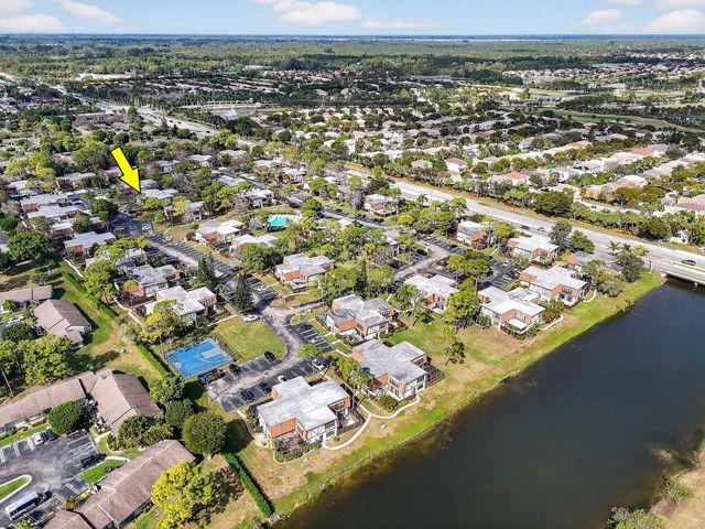 111 Weybridge Circle C, Royal Palm Beach, FL 33411