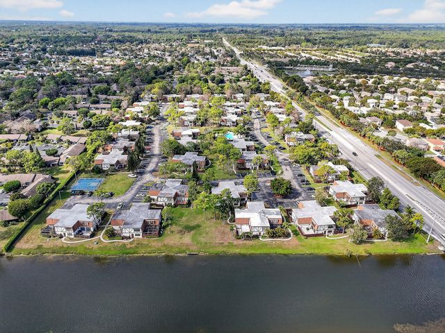 111 Weybridge Circle C, Royal Palm Beach, FL 33411