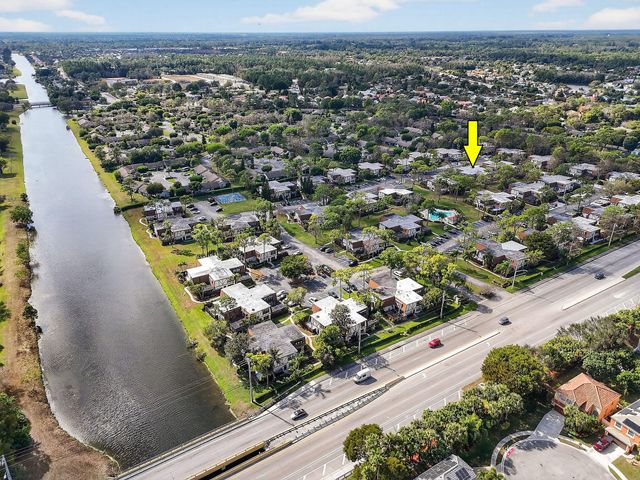 111 Weybridge Circle C, Royal Palm Beach, FL 33411
