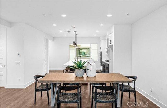 102 Sorrel Court, Burbank, CA 91506