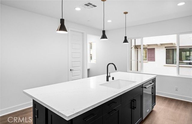 102 Sorrel Court, Burbank, CA 91506