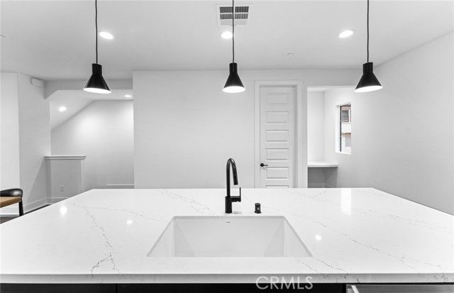 102 Sorrel Court, Burbank, CA 91506