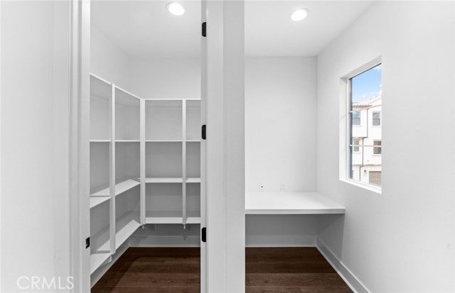 102 Sorrel Court, Burbank, CA 91506