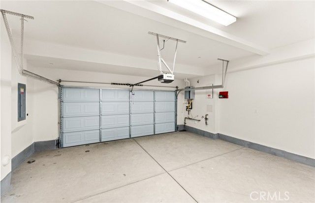 102 Sorrel Court, Burbank, CA 91506