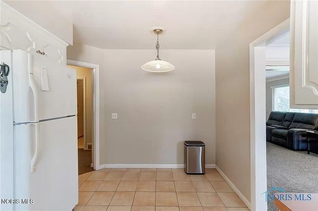 2148 Richards Road, Apt 6, Ottawa Hills, OH 43606