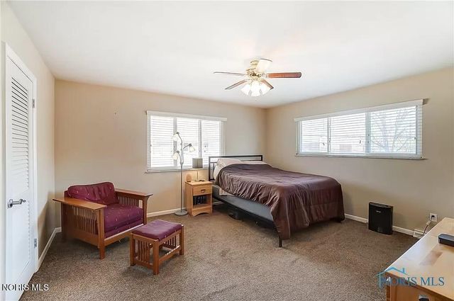 2148 Richards Road, Apt 6, Ottawa Hills, OH 43606