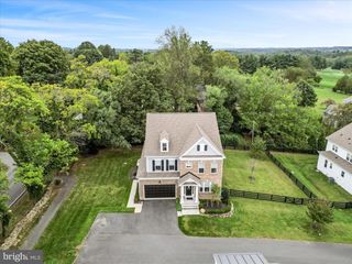 221 S 32ND ST, Purcellville, VA 20132