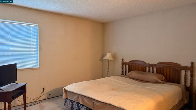 748 Aries Ln, Foster City, CA 94404
