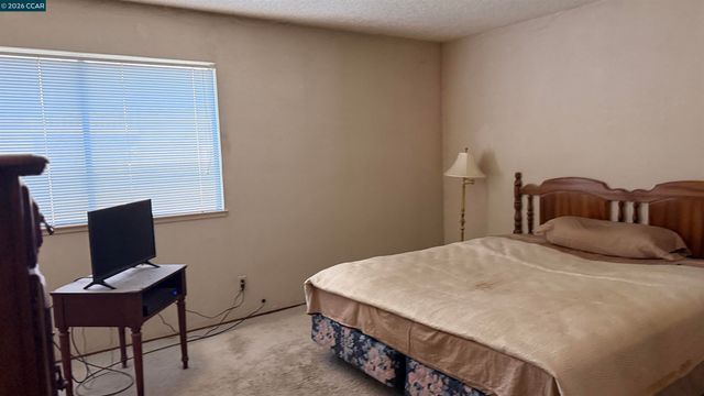 748 Aries Ln, Foster City, CA 94404