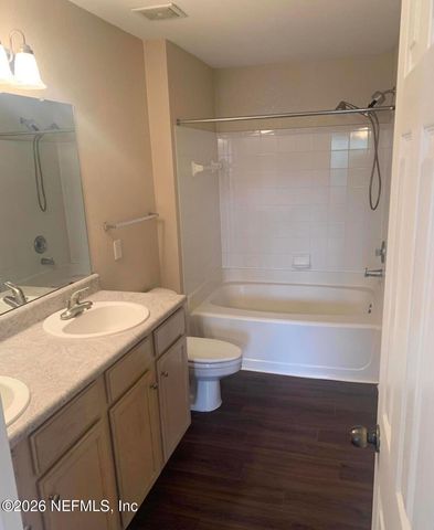 7800 POINT MEADOWS Drive 731, Jacksonville, FL 32256