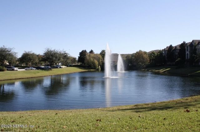 7800 POINT MEADOWS Drive 731, Jacksonville, FL 32256