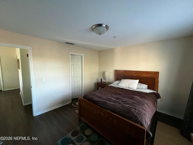 7800 POINT MEADOWS Drive 731, Jacksonville, FL 32256