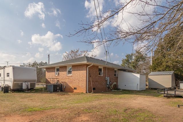708 Sexton Gin Road, Iva, SC 29655