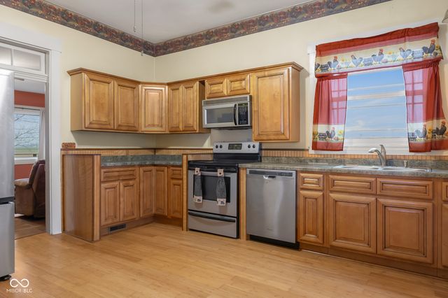 4725 S 250 E, Columbus, IN 47201