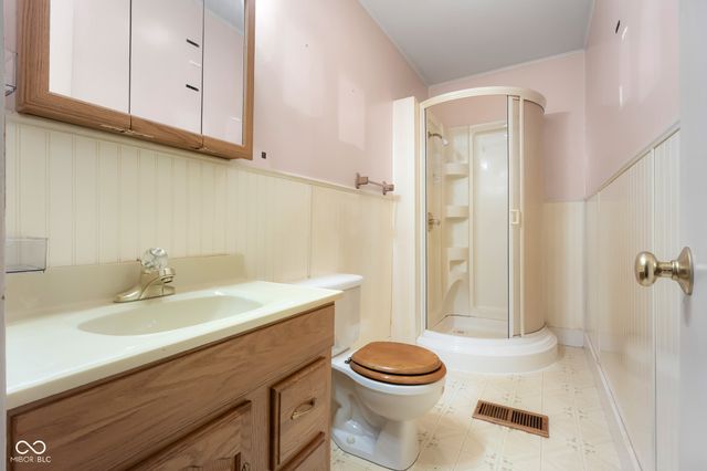 4725 S 250 E, Columbus, IN 47201